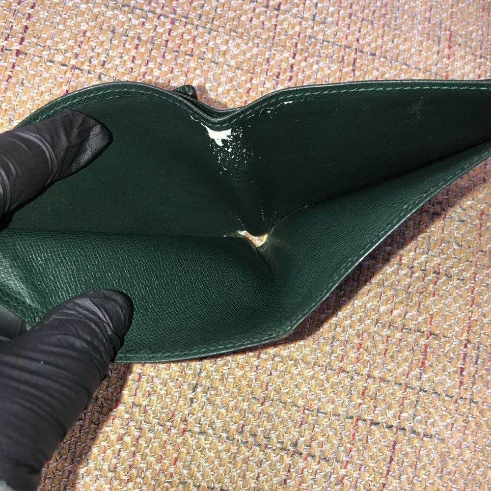 LOUIS VUITTON Green Taiga Leather Bifold Wallet Vintage